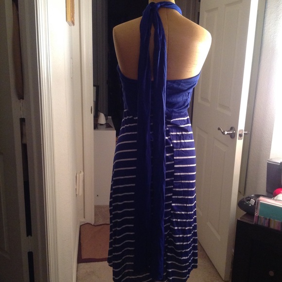 🎉HOST PICK🎉. Halter Summer Dress - Picture 2 of 3